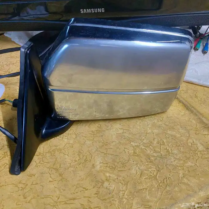 مراية نيسان باترول ياباني الاصلي 90 إلى 97 9