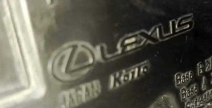 شمعه يمين لكزس ES 2020 2023 4