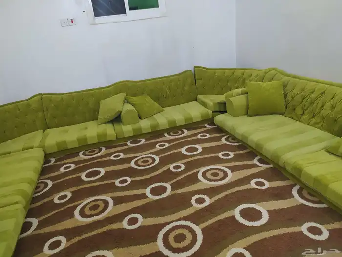 للبيع الجلسة الأرضي بدون الفرشه 3