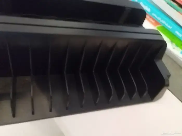 مبرد وشاحن لجهاز ps4 و ps5 2