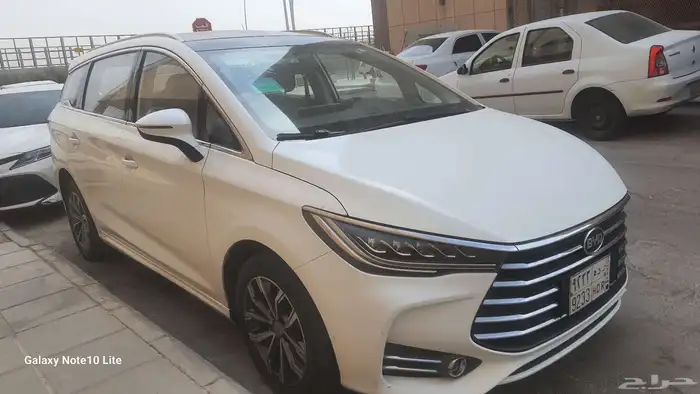 BYD MAX 2020 7 PAS 2