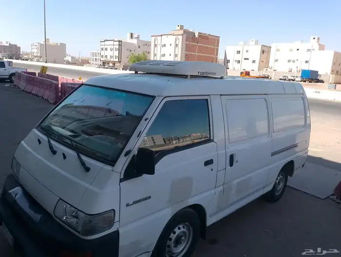 باص ثلاجه مستوبيشي 2009بنزين الثلاجه تعمل والمكيف الفحص جديد 3