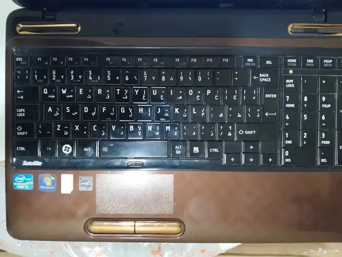لاب توب توشيبا 1