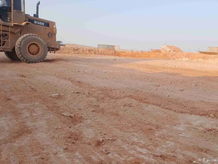 شيول وقلاب  وتريلا  مسح ارضيات  ترحيل حجر  دفان 0