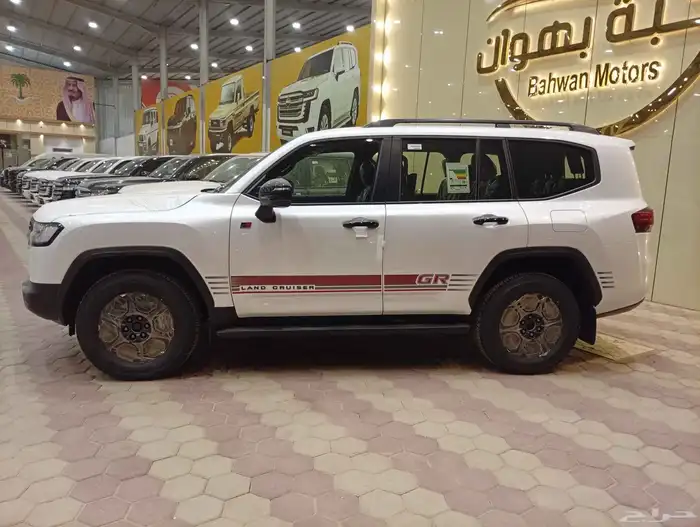 تويوتا لاند كروزر GR سبورت (Toyota Land Cruiser GR Sport). 2
