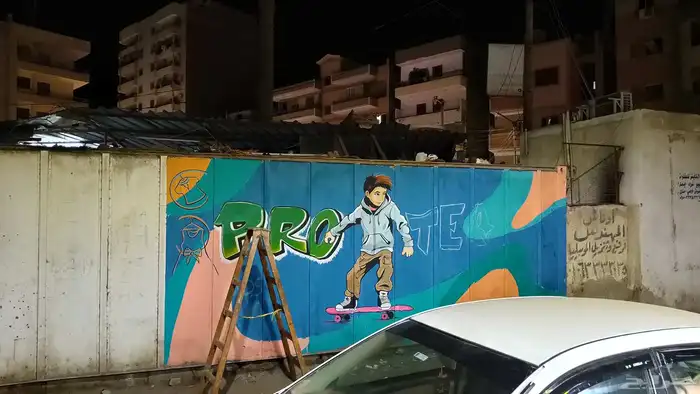 رسام جداريات - طباعة ملابس اشغال هاند ميد 24
