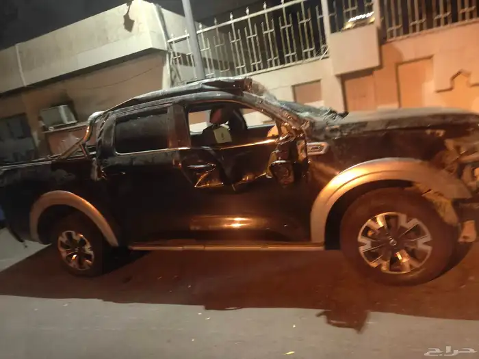 سيارة صادم لتشليح و لبيع 2022 ديزيل 2