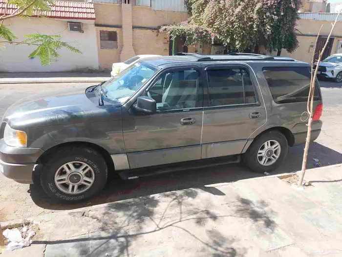 السلام عليكم ورحمه الله وبركاته سياره فورد اكسبديشن 2003 فحص 4