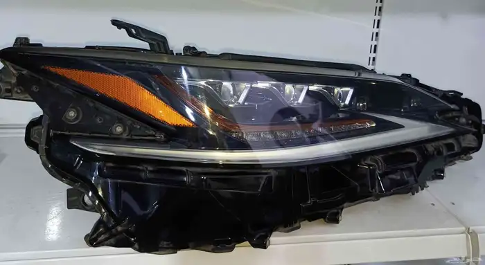 شمعه يمين لكزس ES 2020 2023 2