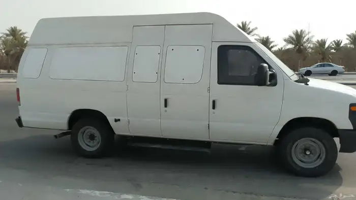 باص فورد 2013 ممشي 65الف 0