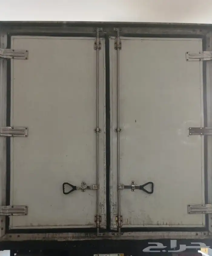 صندوق حافظة ثلاجة دينا 5 متر طول عرض 2.10 صافي من الداخل 4