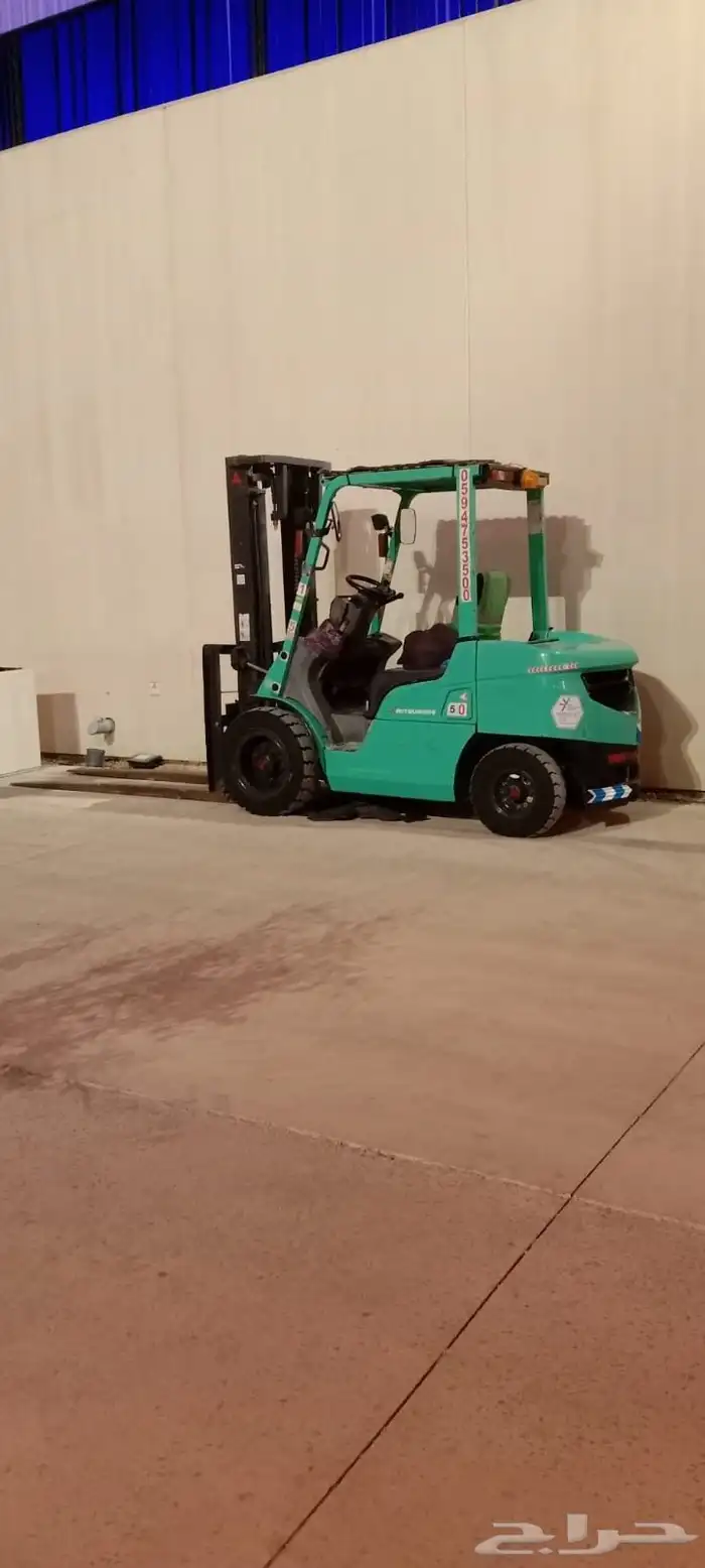 رافعة شوكية فوركفت للايجار Rent forklift Jeddah 2