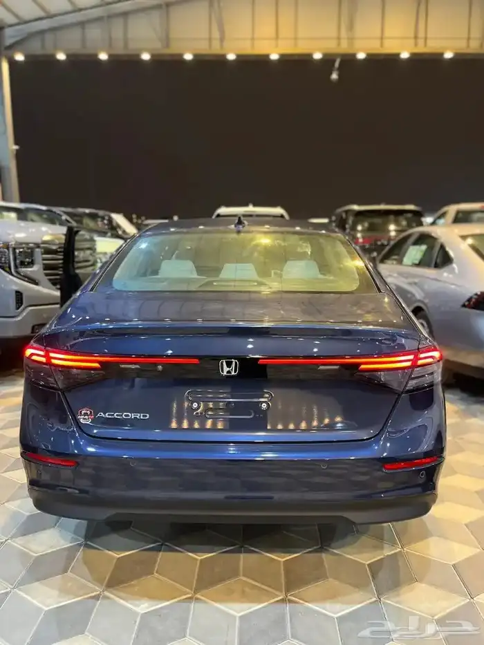 هوندا اكورد نص فل لون كحلي 1