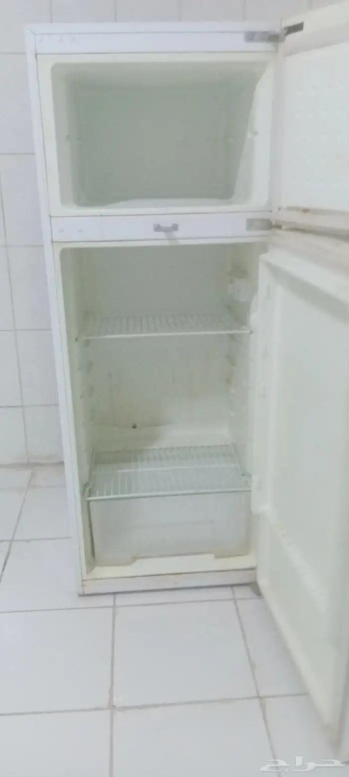 ثلاجة وسط للبيع بأعلى سعر 1