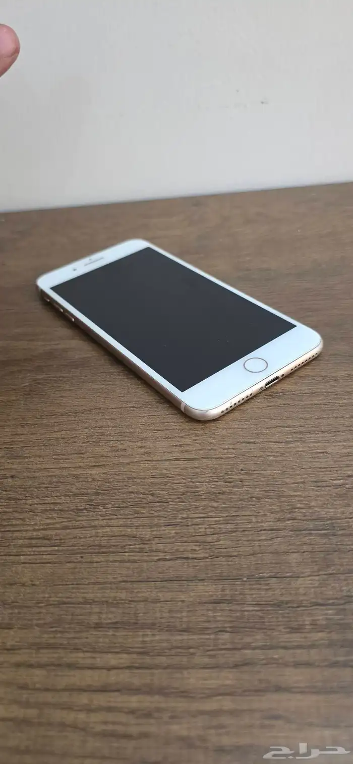 ايفون 8 بلس وايفون xs 1