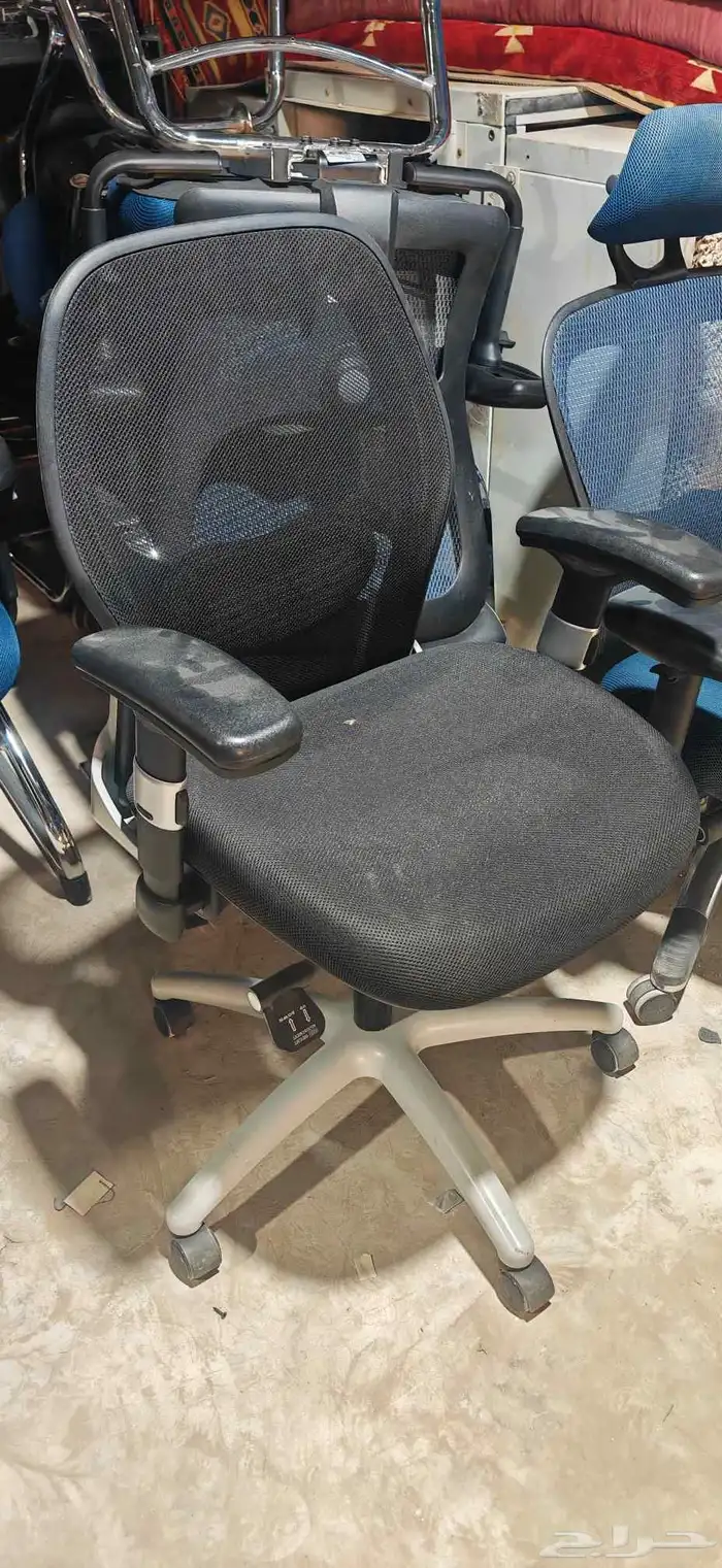 كراسي مكتبية فاخرة من الجريسي 18