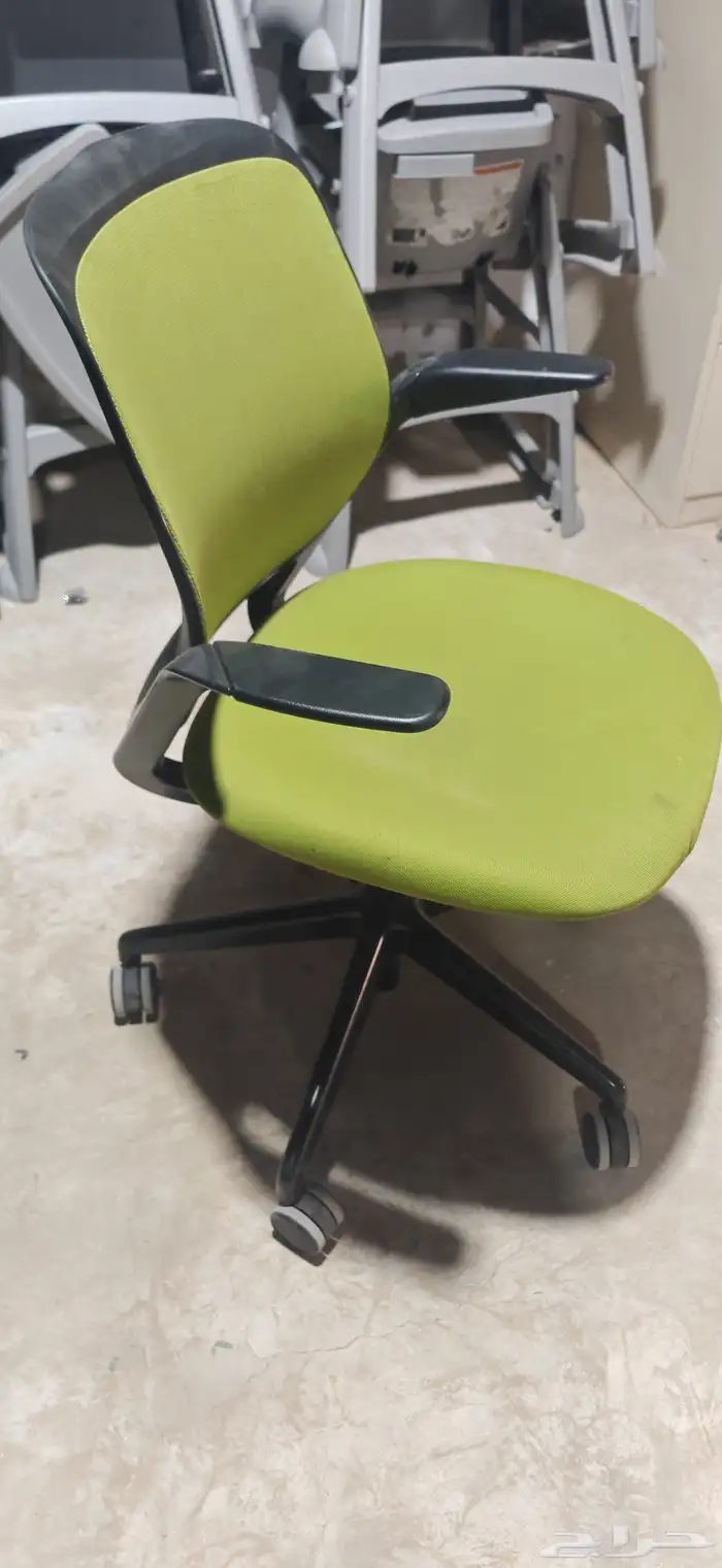 كراسي مكتبية فاخرة من الجريسي 13