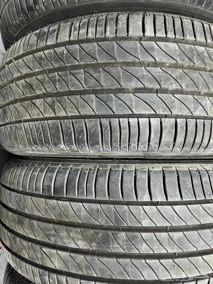 كفرات مشلان مقاس 235.50.18 تاريخ 2022 1
