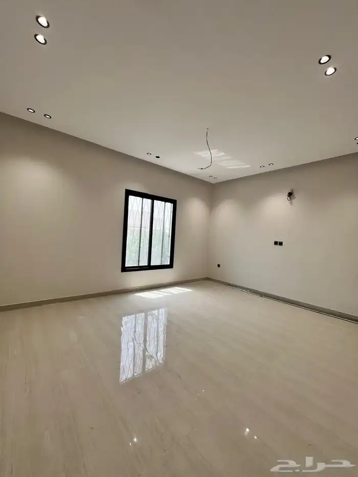 للبيع شقه دوبلكس دورين حي احد جديده بالدمام 720 الف 6