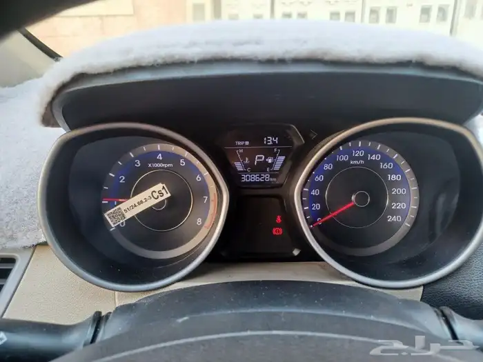 هيونداي إلنترا 2016 أعلى فئة 4