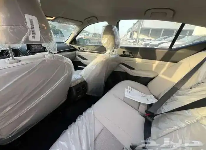 عرض خاص نيسان التيما 2025 اللون الاسود 5
