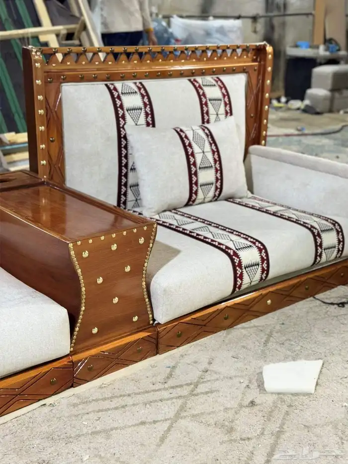 جلسات خارجية تقم كراسي خشب و حديد 2