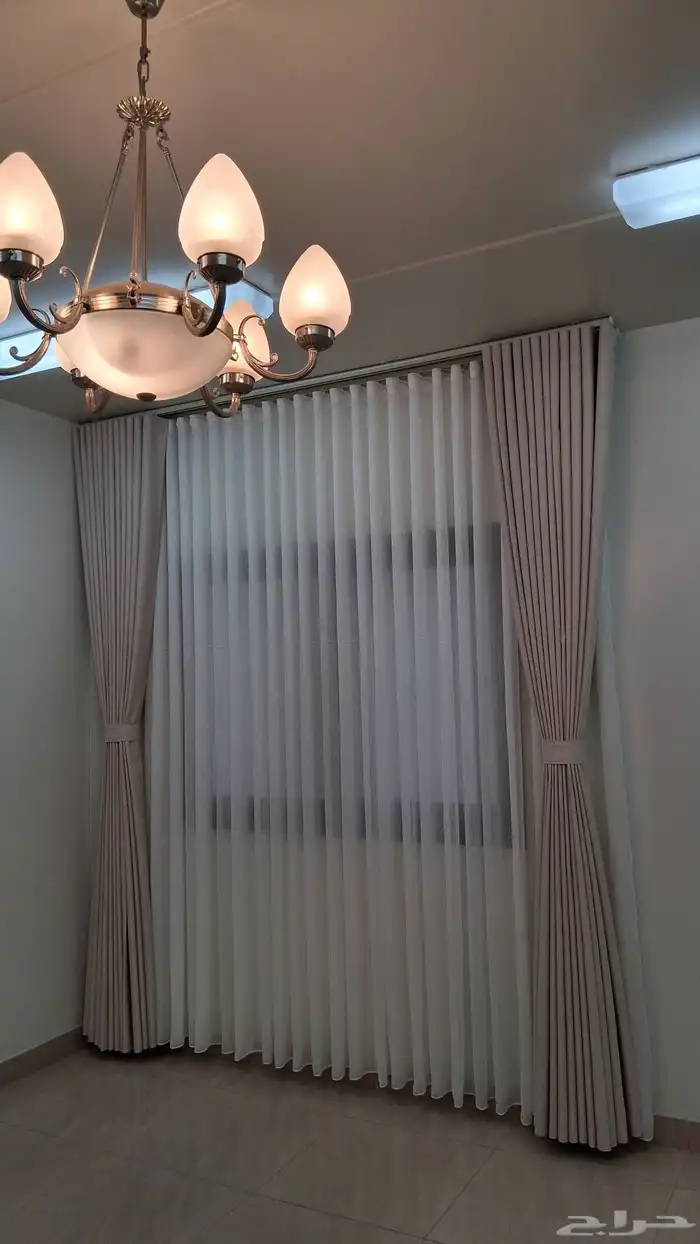 Details for wavy curtains roller blinds and hotel curtains a 4