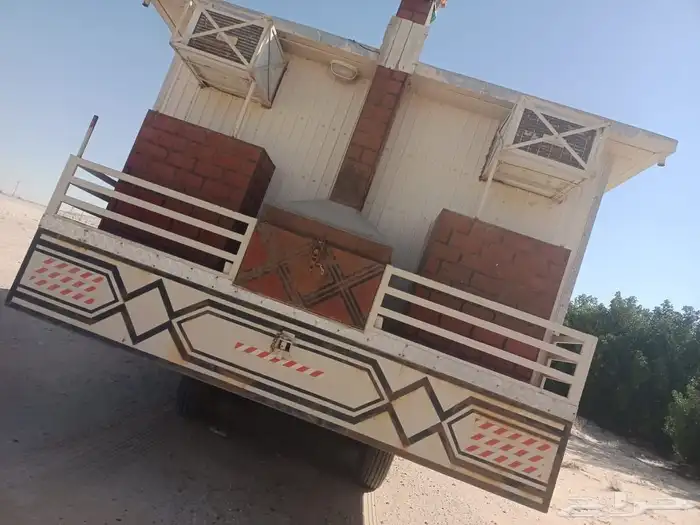غرفة للبيع مكونة من مجلس   وغرفة نوم معا حمام   الطول 15 مت 4