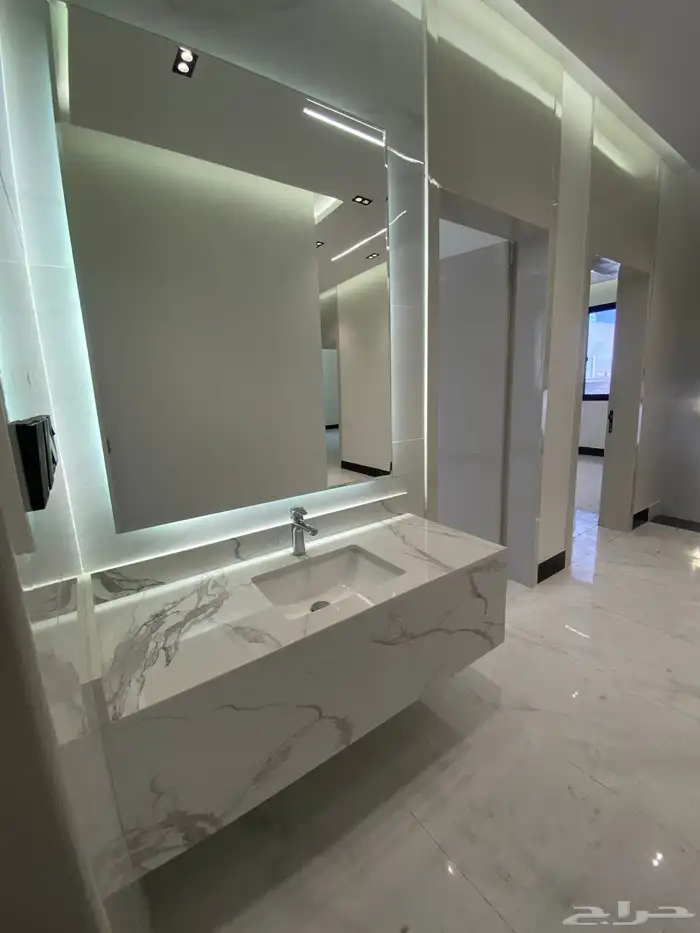 للبيع فيلا فاخرة علي أرض كامله بمساحة 520 متر 18