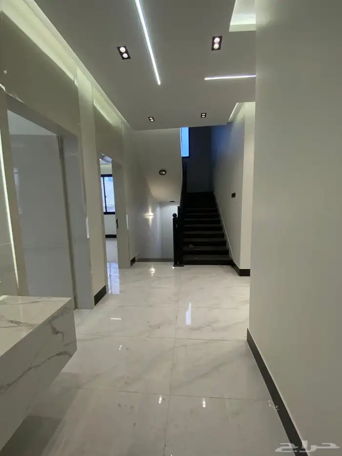 للبيع فيلا فاخرة علي أرض كامله بمساحة 520 متر 31