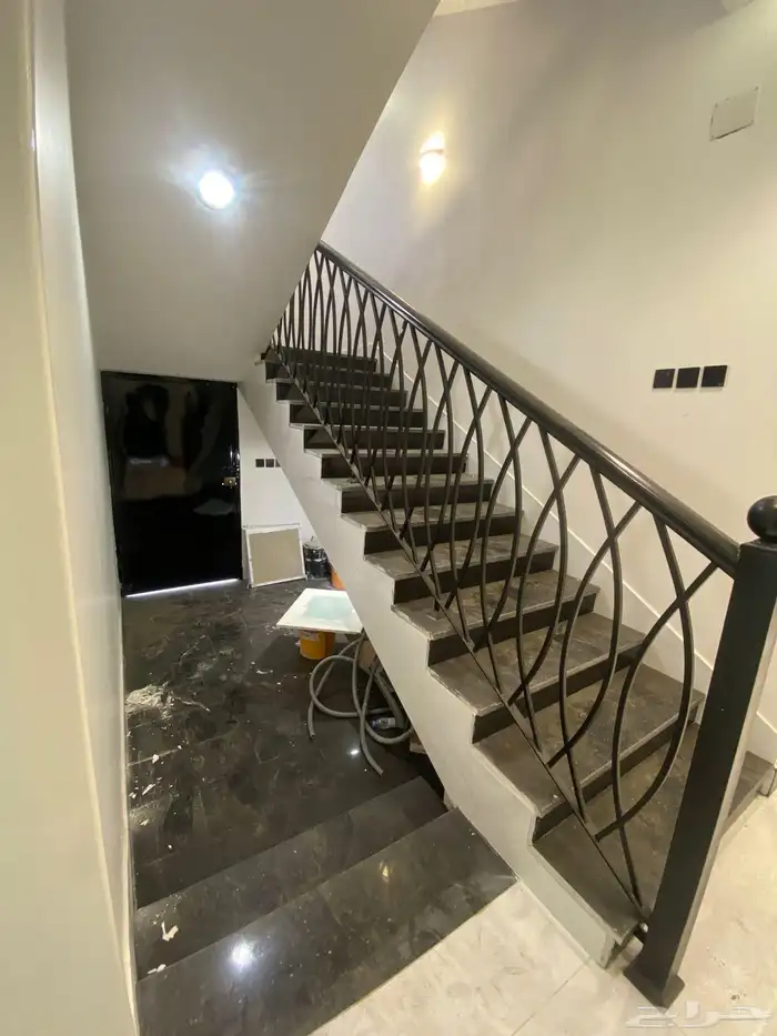 للبيع فيلا فاخرة علي أرض كامله بمساحة 520 متر 14