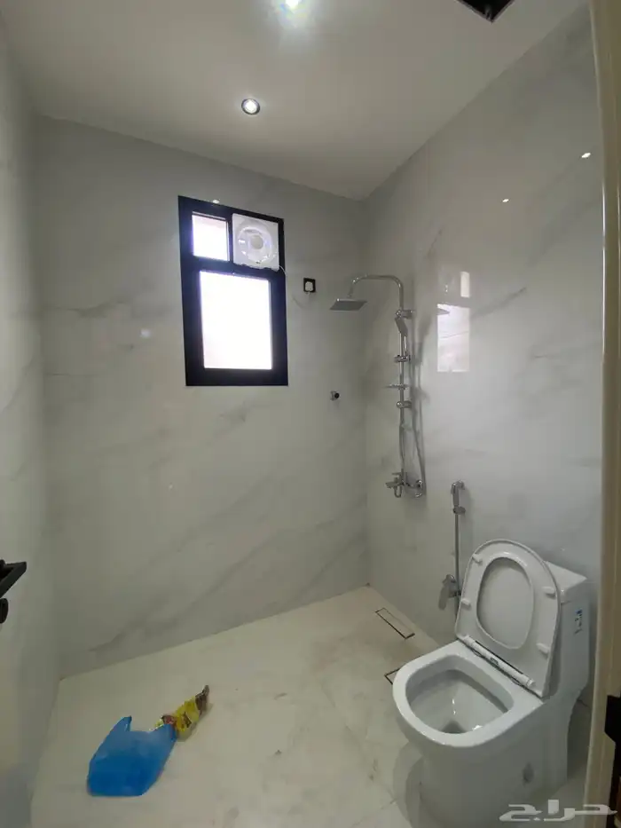 للبيع فيلا فاخرة علي أرض كامله بمساحة 520 متر 20