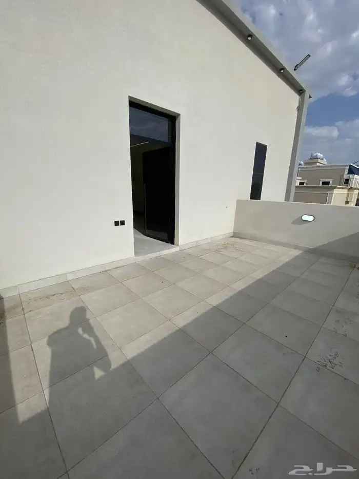 للبيع فيلا فاخرة علي أرض كامله بمساحة 520 متر 42