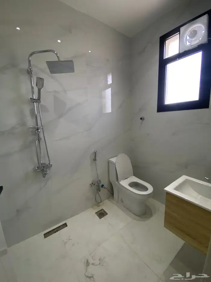 للبيع فيلا فاخرة علي أرض كامله بمساحة 520 متر 28