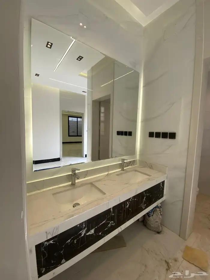 للبيع فيلا فاخرة علي أرض كامله بمساحة 520 متر 10