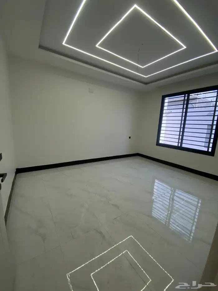 للبيع فيلا فاخرة علي أرض كامله بمساحة 520 متر 13