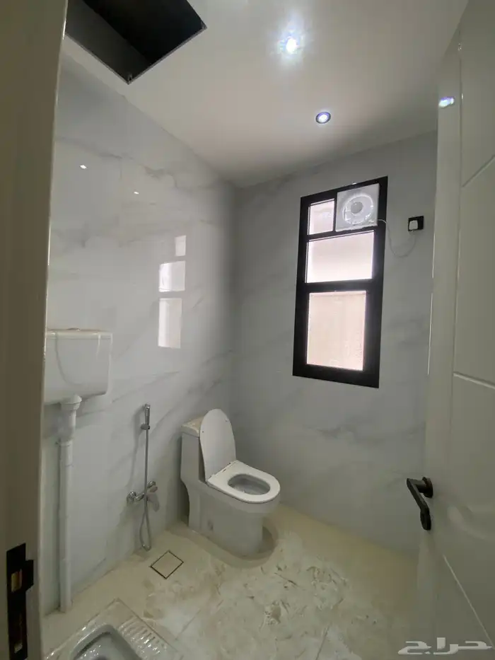 للبيع فيلا فاخرة علي أرض كامله بمساحة 520 متر 16