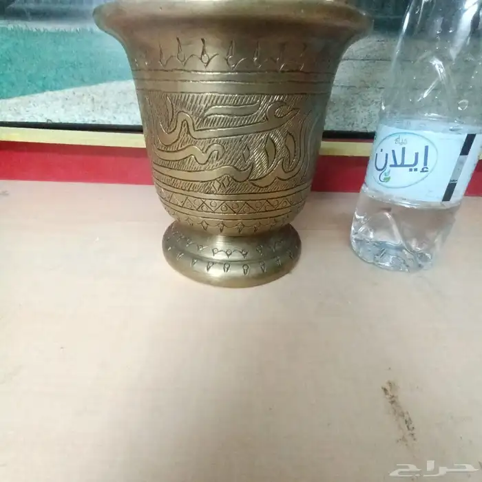 نجر سوري قديم عليه كتابه نادره 0