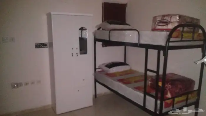تأثيث سكن عمال سراير مراتب بطانيات مخدات 4