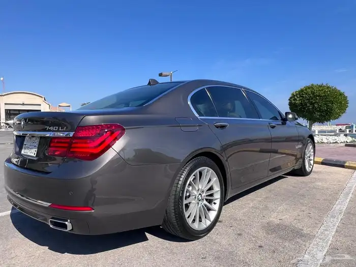 BMW 730 8