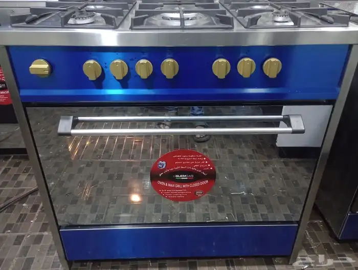 للبيع فرن ايطالي جليم غاز اصلي مقاس60 90 موجود في المحل جده 9