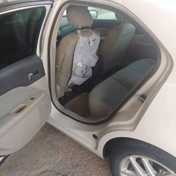 فورد فيوجن 2010 9