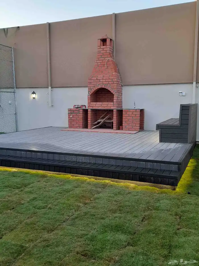 متخصصون في جميع انواع العشب الصناعي والطبيعي وبديل الخشب 3