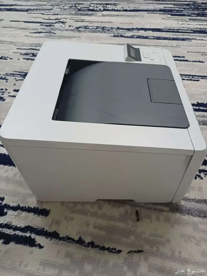 طابعة hp ليزر بحاله ممتازه جدا 2