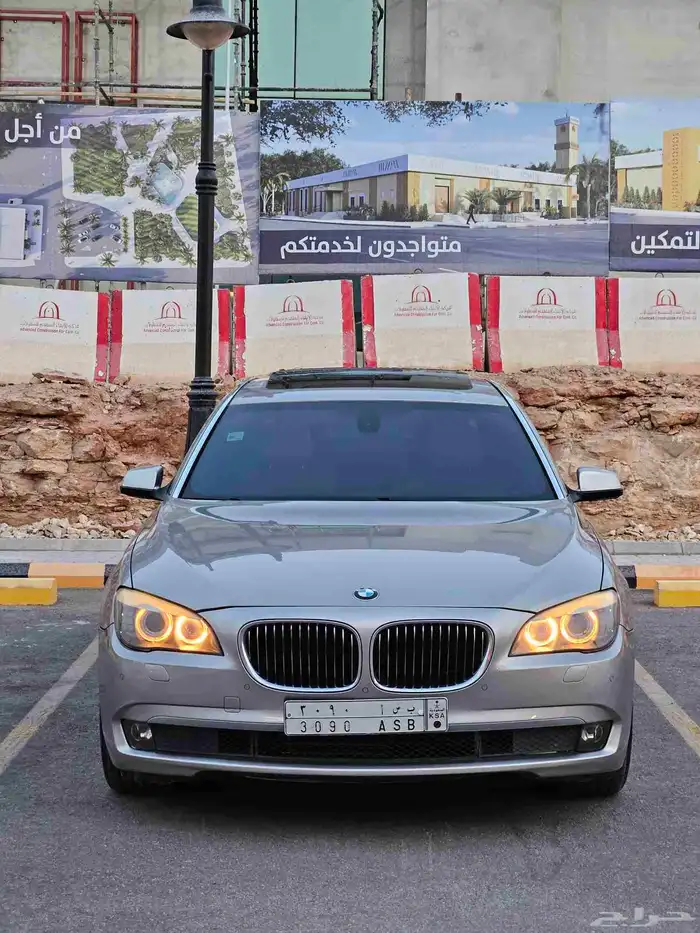 BMW 730Li 2011 فل كامل بودي وكالة 1