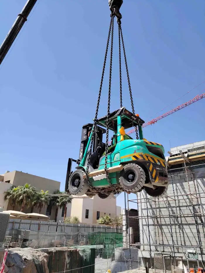 رفعه شوكيه للايجار وكرينات بجميع انواعها 3