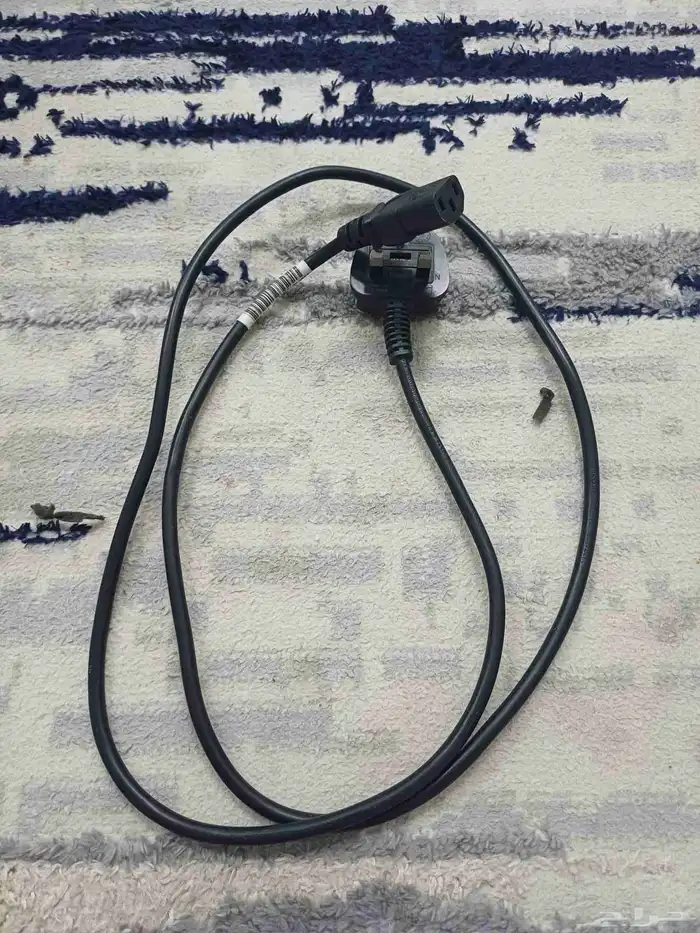 طابعة hp ليزر بحاله ممتازه جدا 4