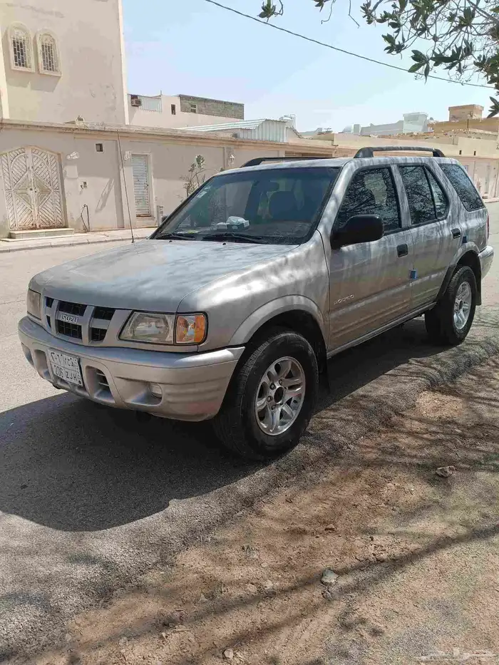 جيب ايسوزو روديو 2005 بنزين 0