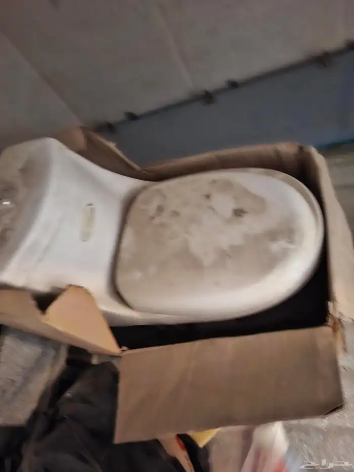 washroom commode available 1