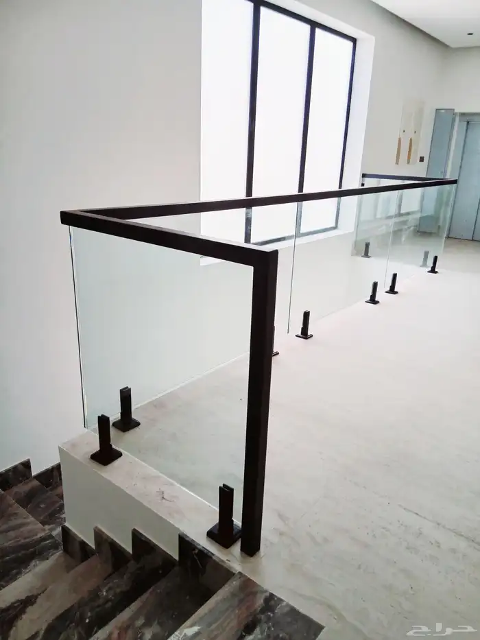 ترابزين درج السلم تفصيل زجاج ترابزين 4